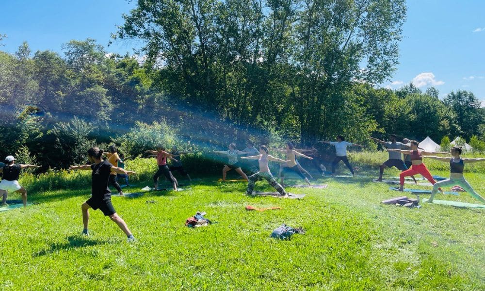 Retraite Estrie avec Surya yoga au soleil