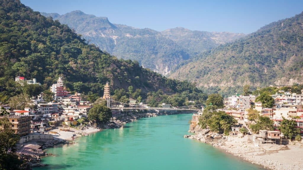 rishikesh ganges bridge mountains (1)